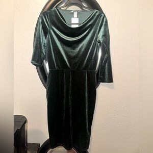 Elegant Green Velvet Dress